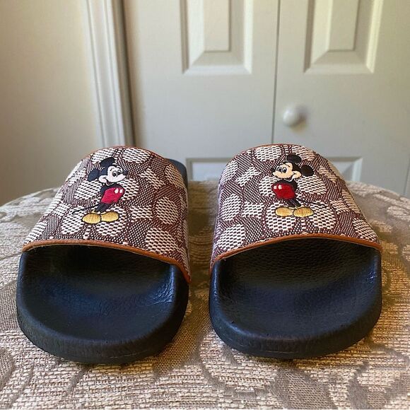 Walt Disney World 50th Coach Slide Signature Textile Jacquard Mickey Mouse SZ 7 - Picture 1 of 9